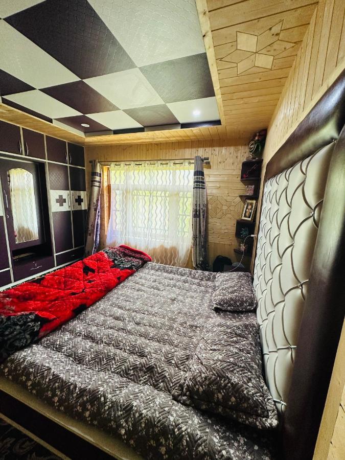 Sheen Homestay Gulmarg Zewnętrze zdjęcie
