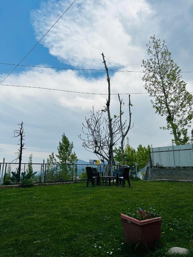 Sheen Homestay Gulmarg Zewnętrze zdjęcie