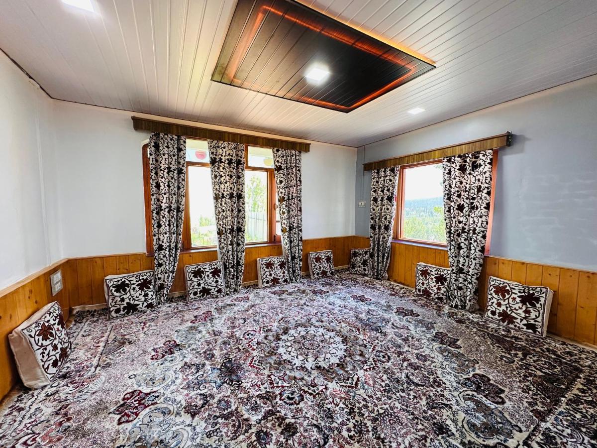 Sheen Homestay Gulmarg Zewnętrze zdjęcie