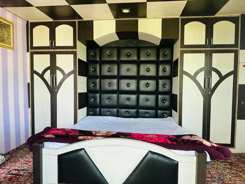 Sheen Homestay Gulmarg Zewnętrze zdjęcie